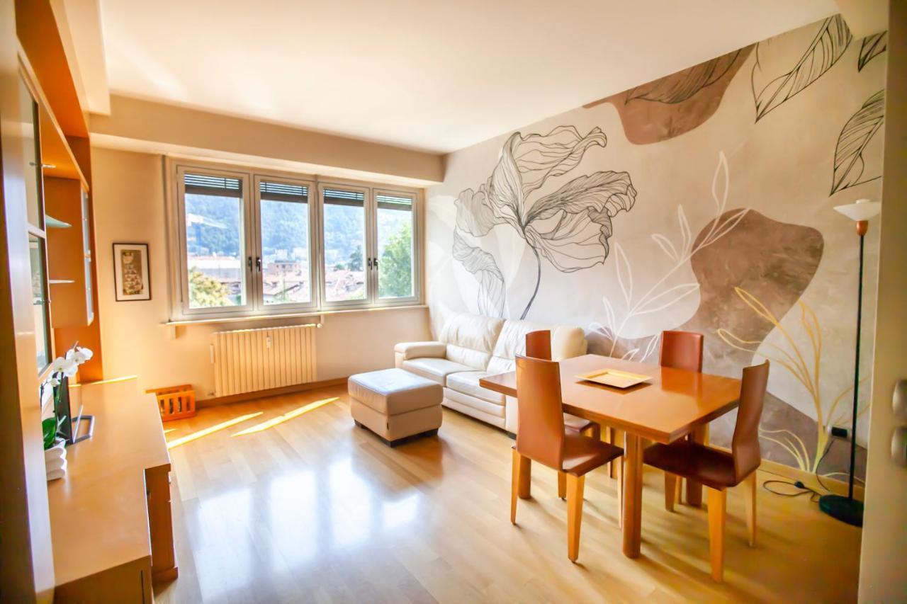 Apartmán Skyline Como Exteriér fotografie
